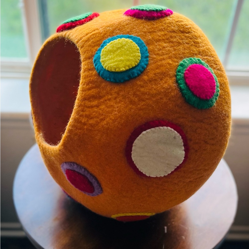 Colorful Felt Cat Bed